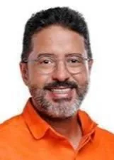 Foto oficial de DEYVID BACELAR nas eleições 2026, divulgada pelo TSE