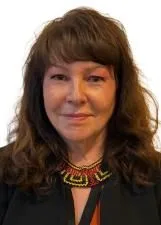 Foto oficial de LÚCIA CARVALHO nas eleições 2026, divulgada pelo TSE