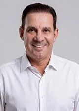 Foto oficial de VANDERLAN CARDOSO nas eleições 2026, divulgada pelo TSE