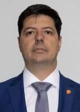 Foto oficial de DELEGADO LADEIRA nas eleições 2026, divulgada pelo TSE