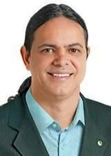 Foto oficial de ELISMAR PRADO nas eleições 2026, divulgada pelo TSE
