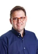 Foto oficial de IRAJÁ LACERDA nas eleições 2026, divulgada pelo TSE