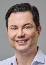 Foto oficial de CLODOALDO MAGALHÃES nas eleições 2026, divulgada pelo TSE