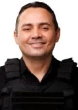 Foto oficial de DELEGADO CHARLES nas eleições 2026, divulgada pelo TSE