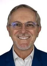 Foto oficial de DR. RANIERI nas eleições 2026, divulgada pelo TSE