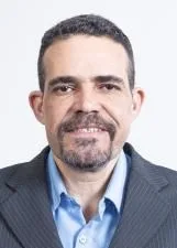 Foto oficial de RICHARD CASARES nas eleições 2026, divulgada pelo TSE