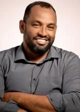 Foto oficial de DELEGADO ADRIANO FRANÇA nas eleições 2026, divulgada pelo TSE