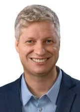 Foto oficial de MARCEL VAN HATTEM nas eleições 2026, divulgada pelo TSE