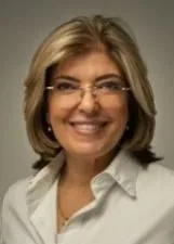 Foto oficial de ADRIANA LARA nas eleições 2026, divulgada pelo TSE