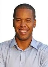 Foto oficial de CÉSINHA nas eleições 2026, divulgada pelo TSE