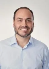 Foto oficial de CARLOS BOLSONARO nas eleições 2026, divulgada pelo TSE