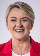 Foto oficial de LUCIANE CARMINATTI nas eleições 2026, divulgada pelo TSE