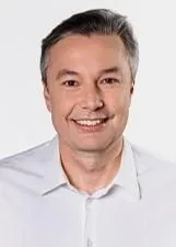 Foto oficial de NAPOLEÃO BERNARDES nas eleições 2026, divulgada pelo TSE