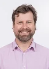 Foto oficial de PROFESSOR CADU nas eleições 2026, divulgada pelo TSE