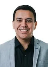 Foto oficial de PROFESSOR VICENTE nas eleições 2026, divulgada pelo TSE