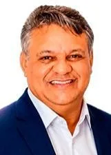 Foto oficial de CARLOS VALADARES nas eleições 2026, divulgada pelo TSE