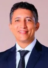 Foto oficial de PROFESSOR ADRIANO nas eleições 2026, divulgada pelo TSE
